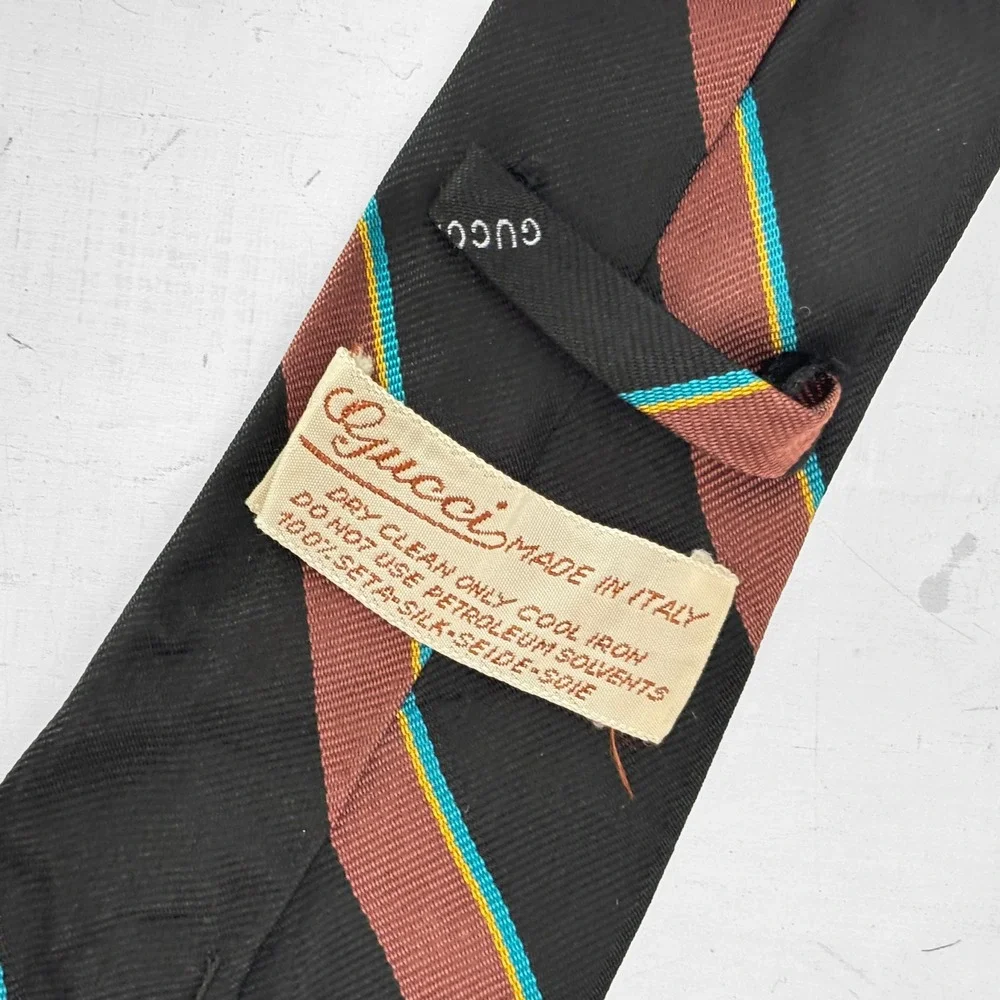 VTG 70s Gucci Mens Silk Necktie Logo Navy Blue Gold Repp Striped Made in Italy